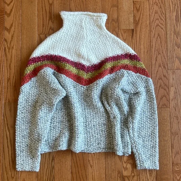 NWT FREE PEPLE CHEVRON STRIPE KNIT SWEATER L - Picture 2 of 4